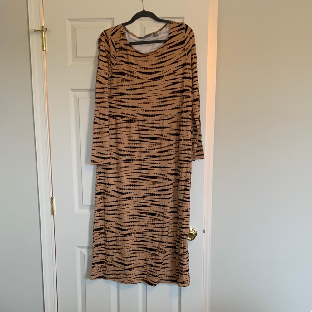 Stylish Tan and Black Patterned Dress